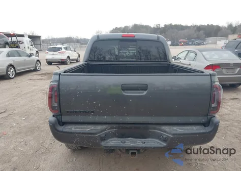 2011 Toyota Tacoma Base V6 from USA, damaged, VIN 3TMLU4EN8BM068043